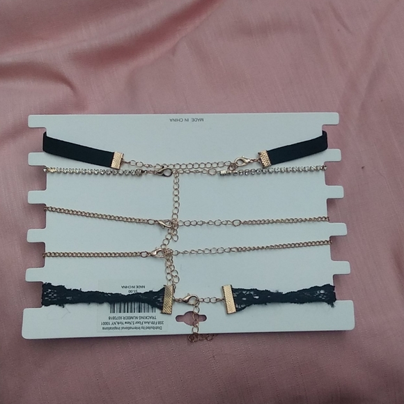 Assortment chokers - Picture 2 of 2